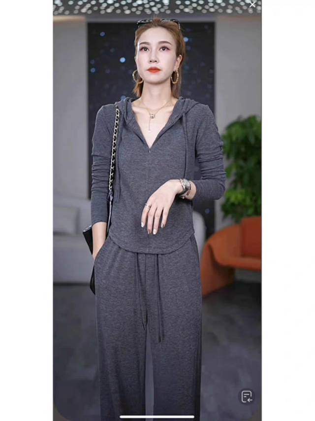 风衣外套，衬衣，运动套装