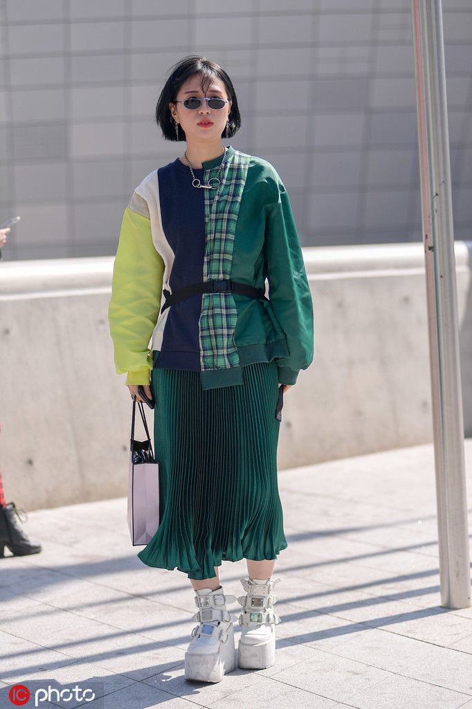 2019秋冬首尔时装周街拍:韩国妹子早春都穿些什么? 来取经!