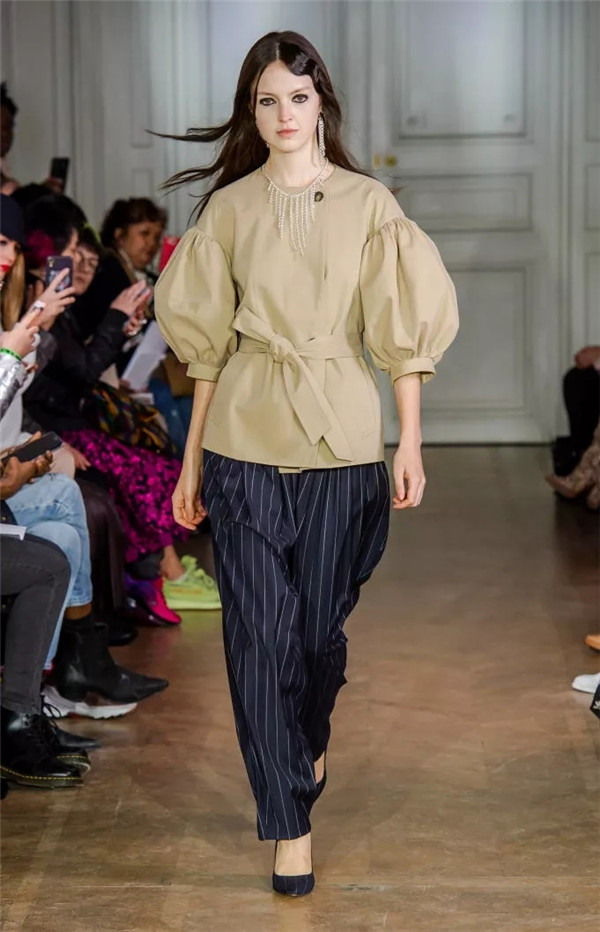 19流行趋势| 量感衣袖 - 趋势预测 - 服装资讯 - 东纺服装人才网