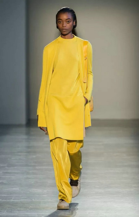 2020春夏女装色彩流行趋势，太阳之光(图20)