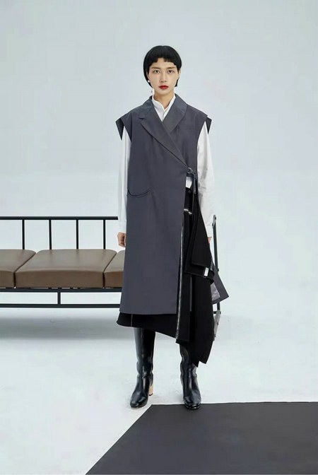 2021春夏中国女装流行趋势—夹克&外套(图19)
