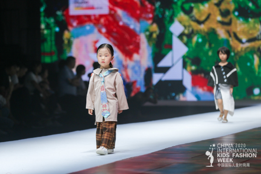 童装课·同行共生携手中国国际儿童时尚周演绎海派儿童时尚趋势
